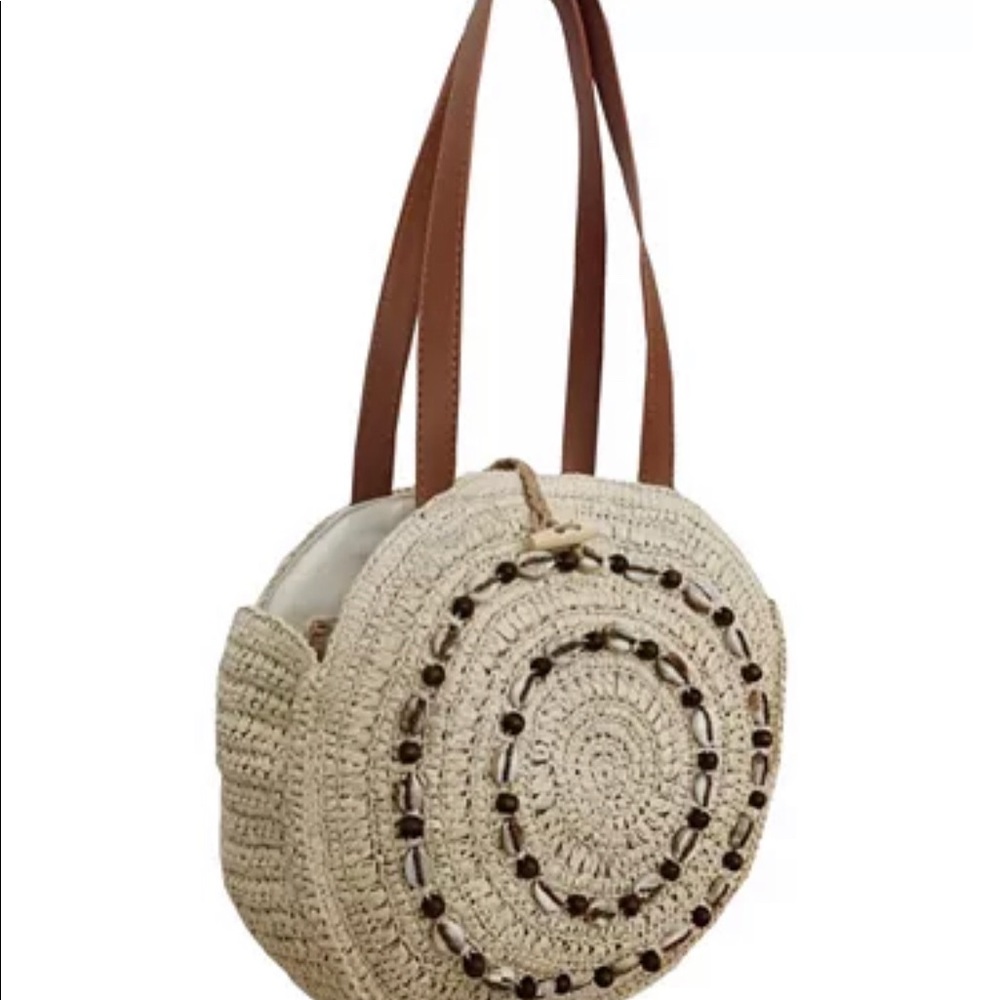 NWT🔥INC 🔥MELANIA 🔥SHELL CIRCLE TOTE.🔥